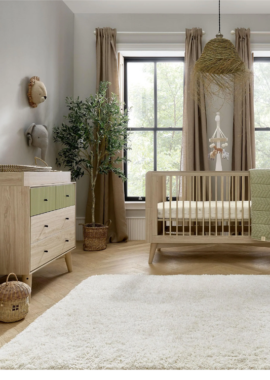 Mamas and Papas Coxley 2 piece set, Cotbed and Dresser