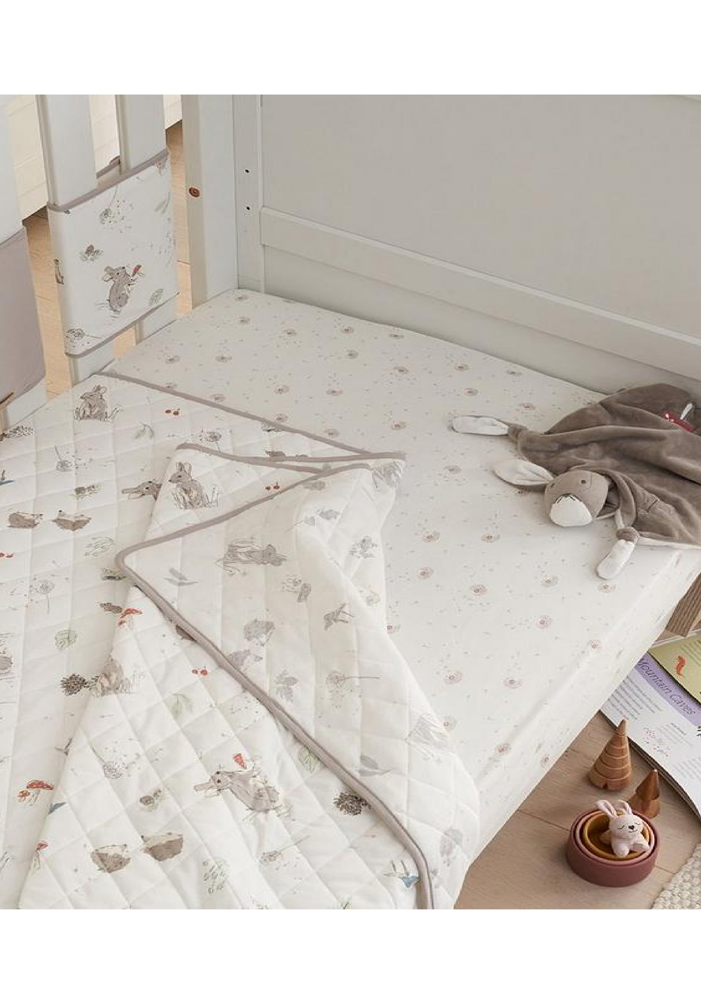 Tutti Bambini Cot/Cot Bed Coverlet