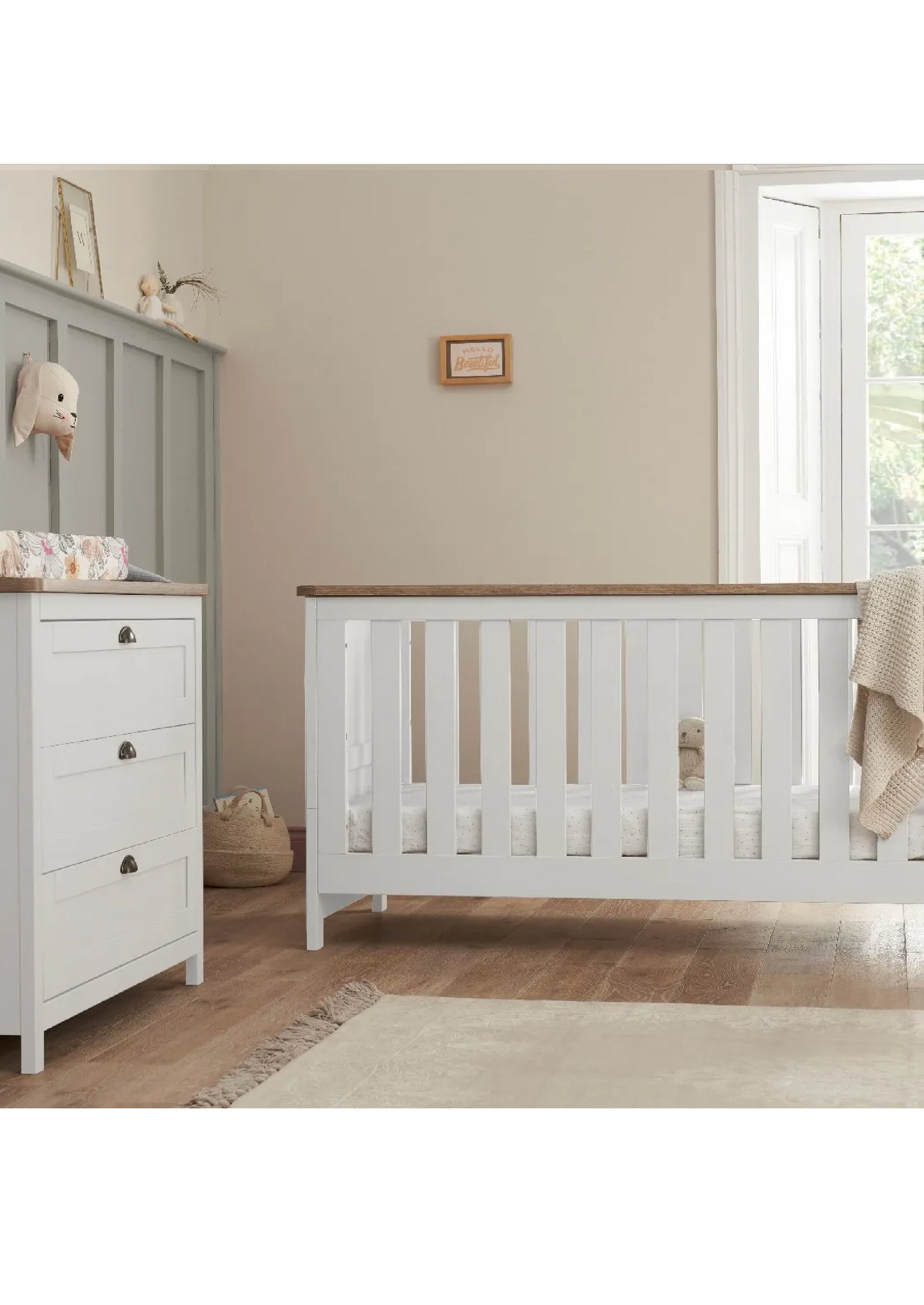 Tutti Bambini Verona 2 piece nursery set