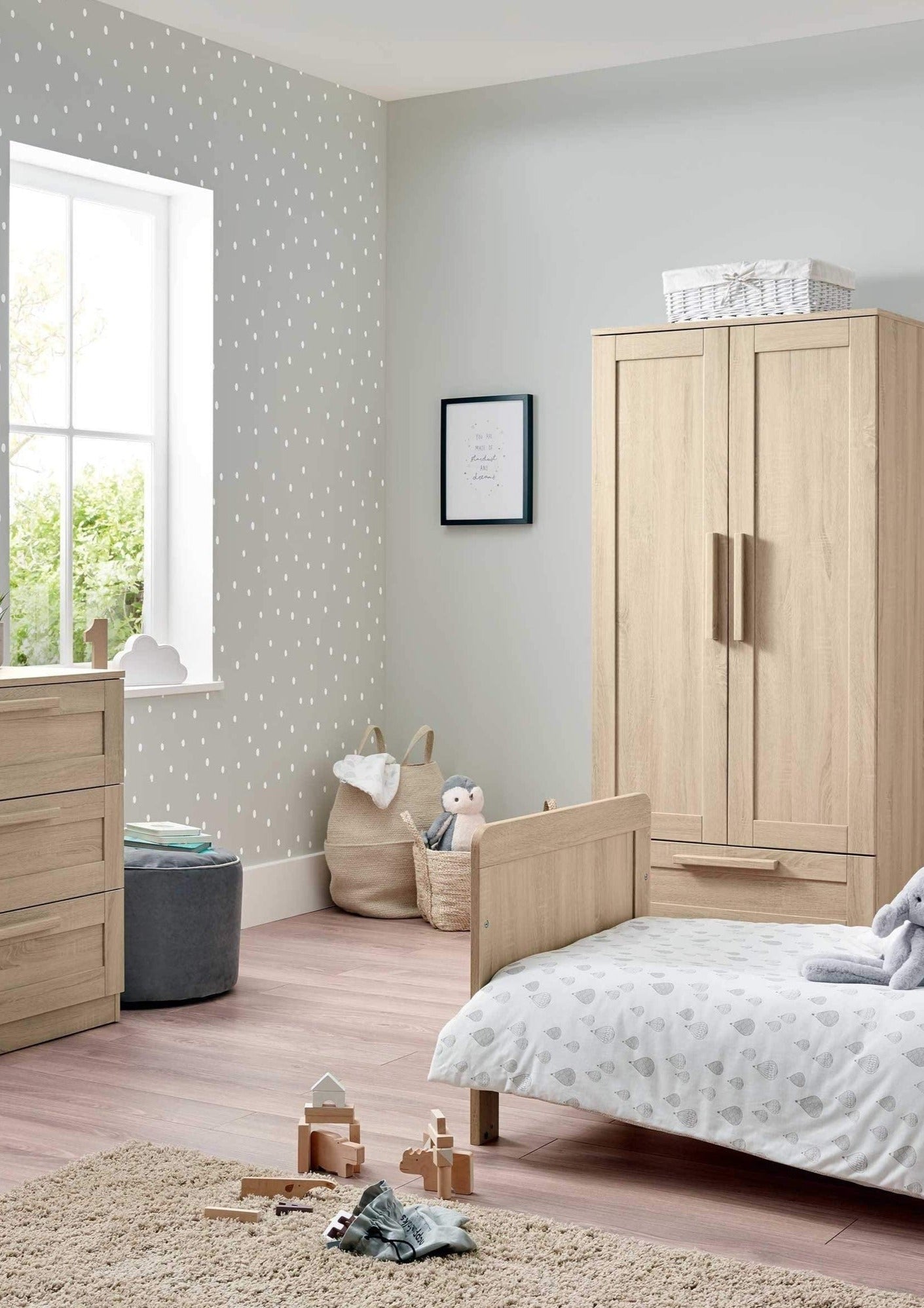 Mamas and Papas Atlas 3 piece set, Cotbed, Dresser and Wardrobe Light Oak