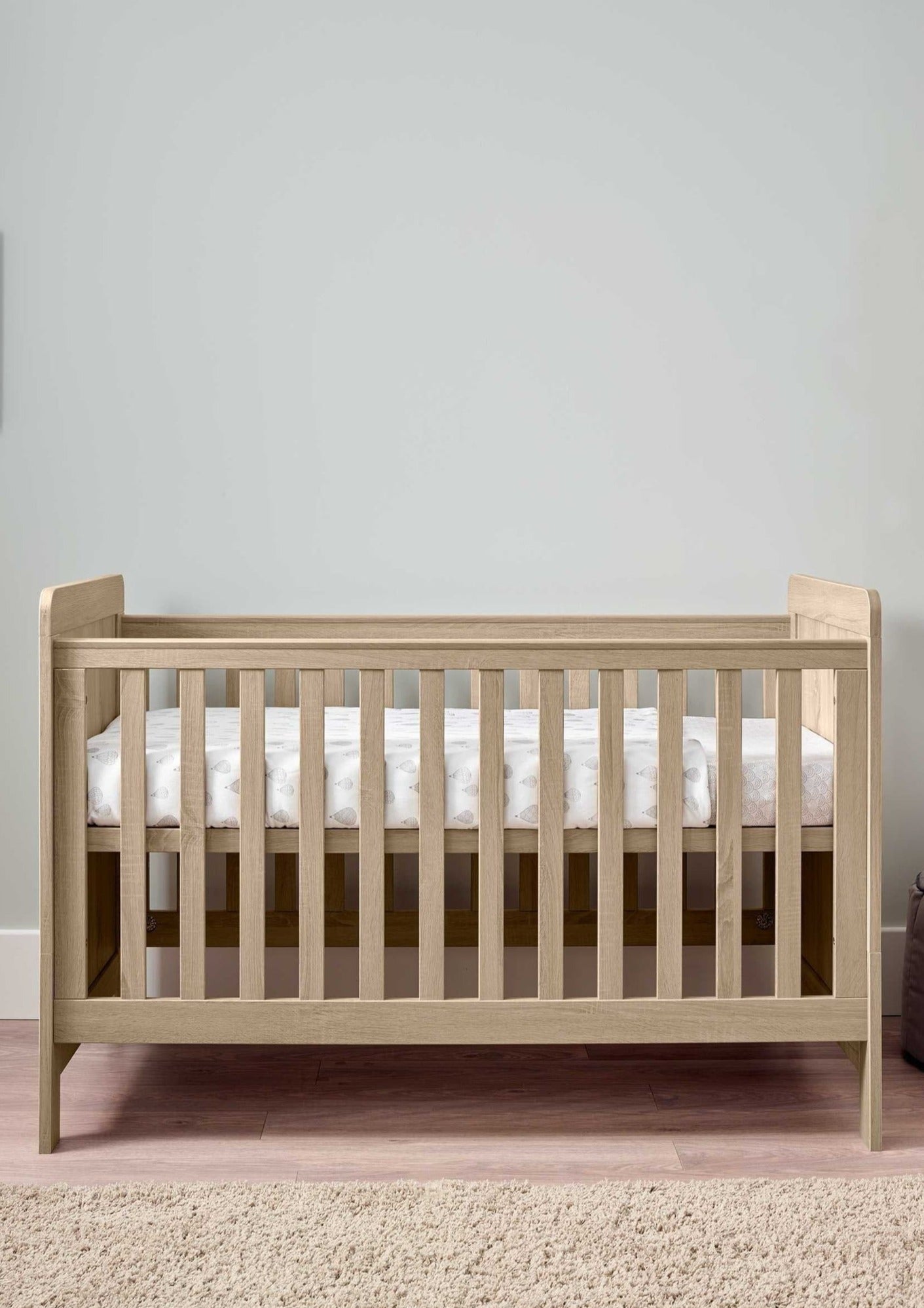 Mamas and Papas Atlas Cotbed and Dresser Light Oak