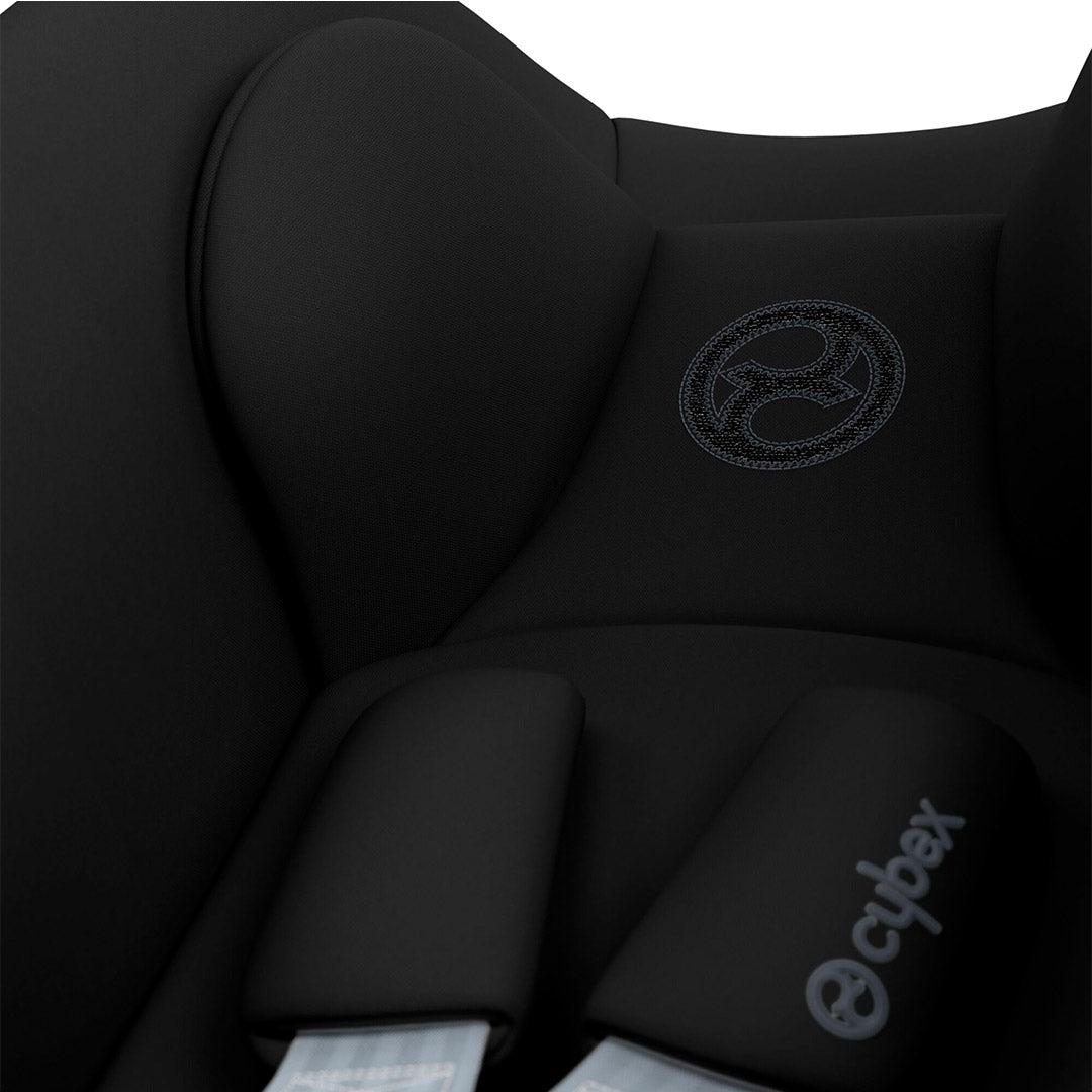 Cybex Cloud T Black i-Size Rotating Baby Car Seat and Base