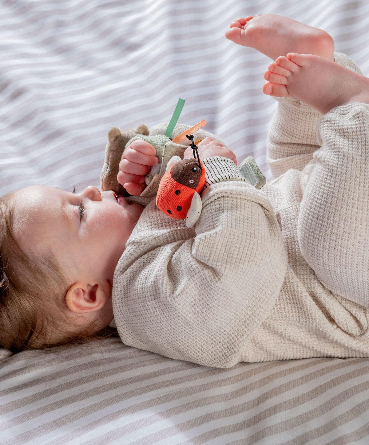 Mamas and Papas Wrist Rattle Hippo