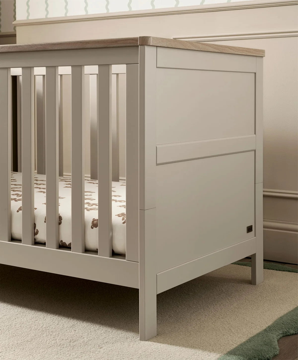 Mamas and Papas Wedmore Cashmere / Oak Cotbed