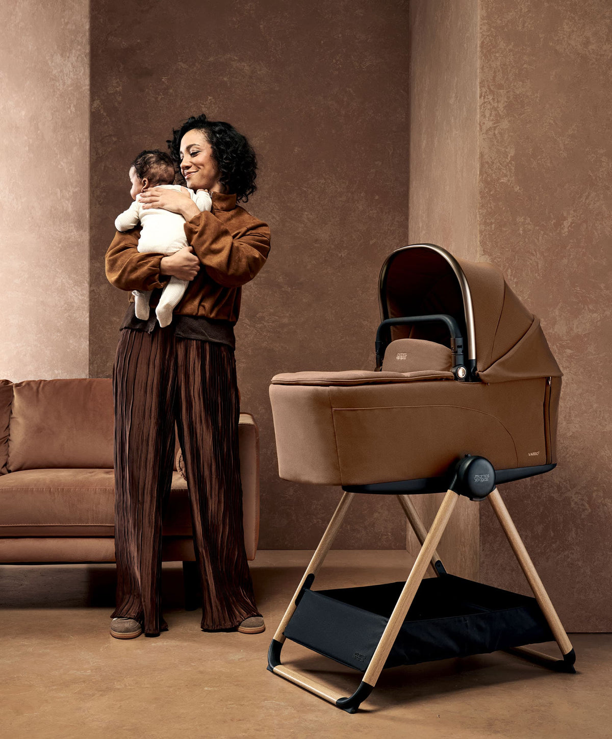 Mamas and Papas Nutmeg Vardo S Essential Bundle