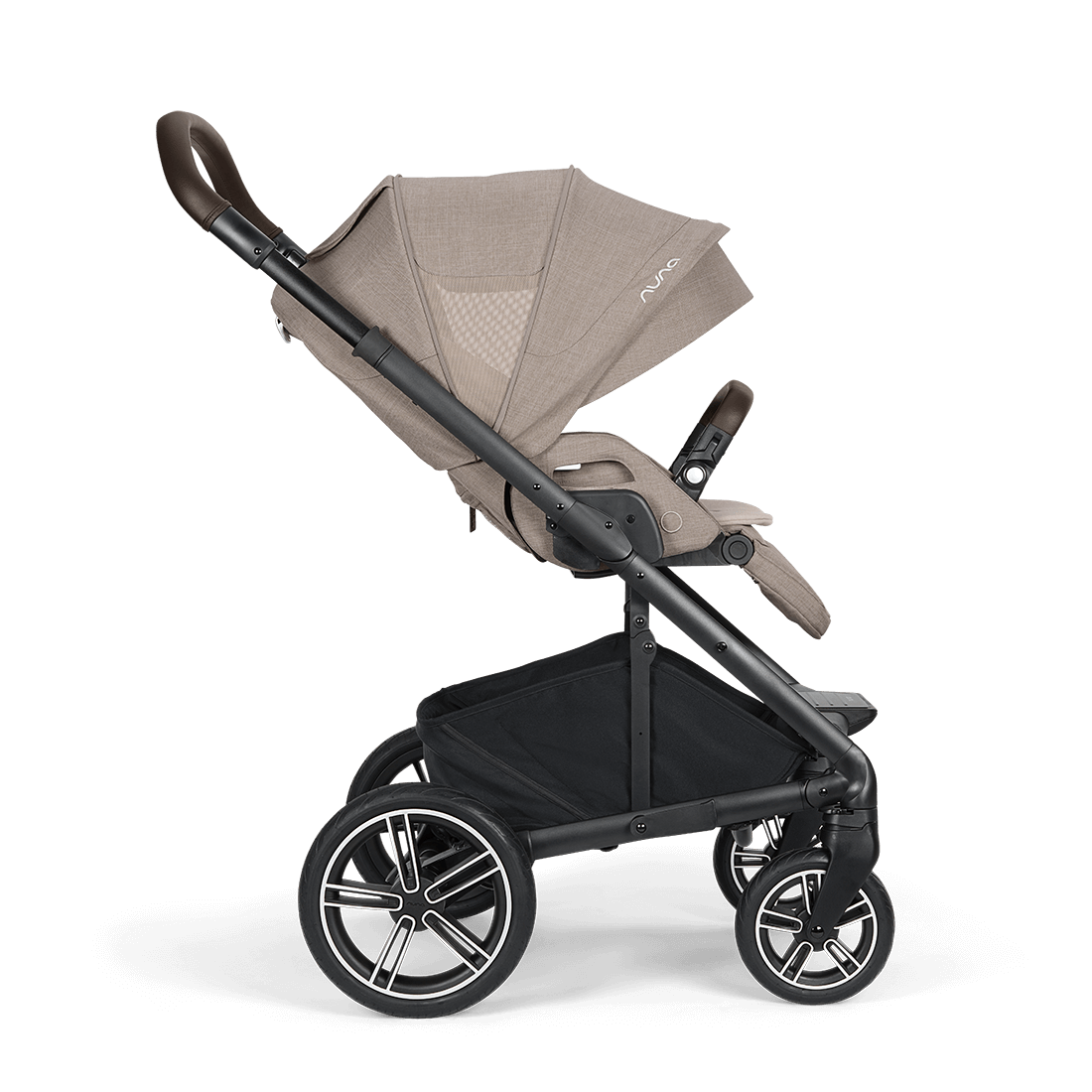 Nuna Mixx Next with Arra Flex and Curv Base