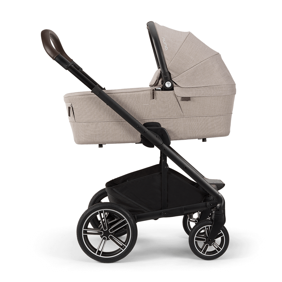 Nuna Mixx Next with Arra Flex and Curv Base